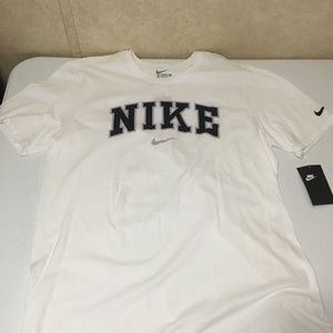 Nike tee brand new